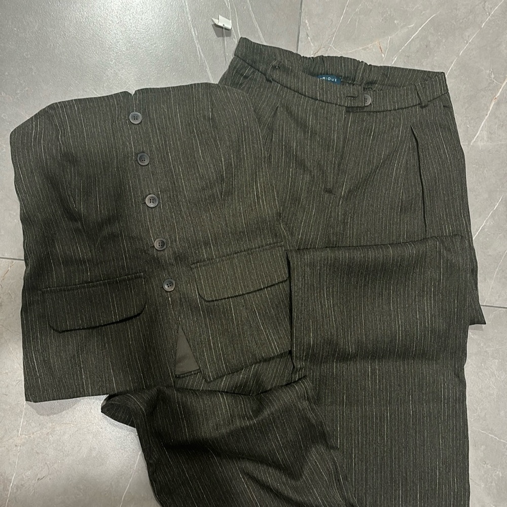 Kirious pinstrip strapless vest pantsuit set